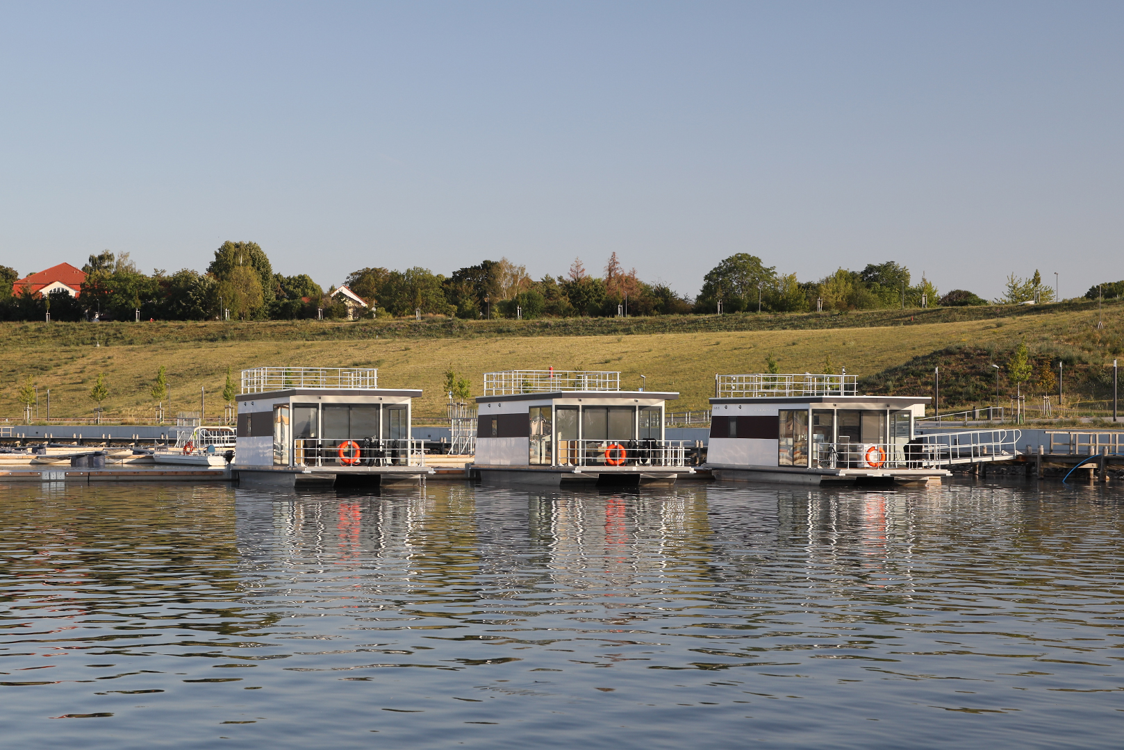 hausboot kaufen brandenburg sachsen mit liegeplatz