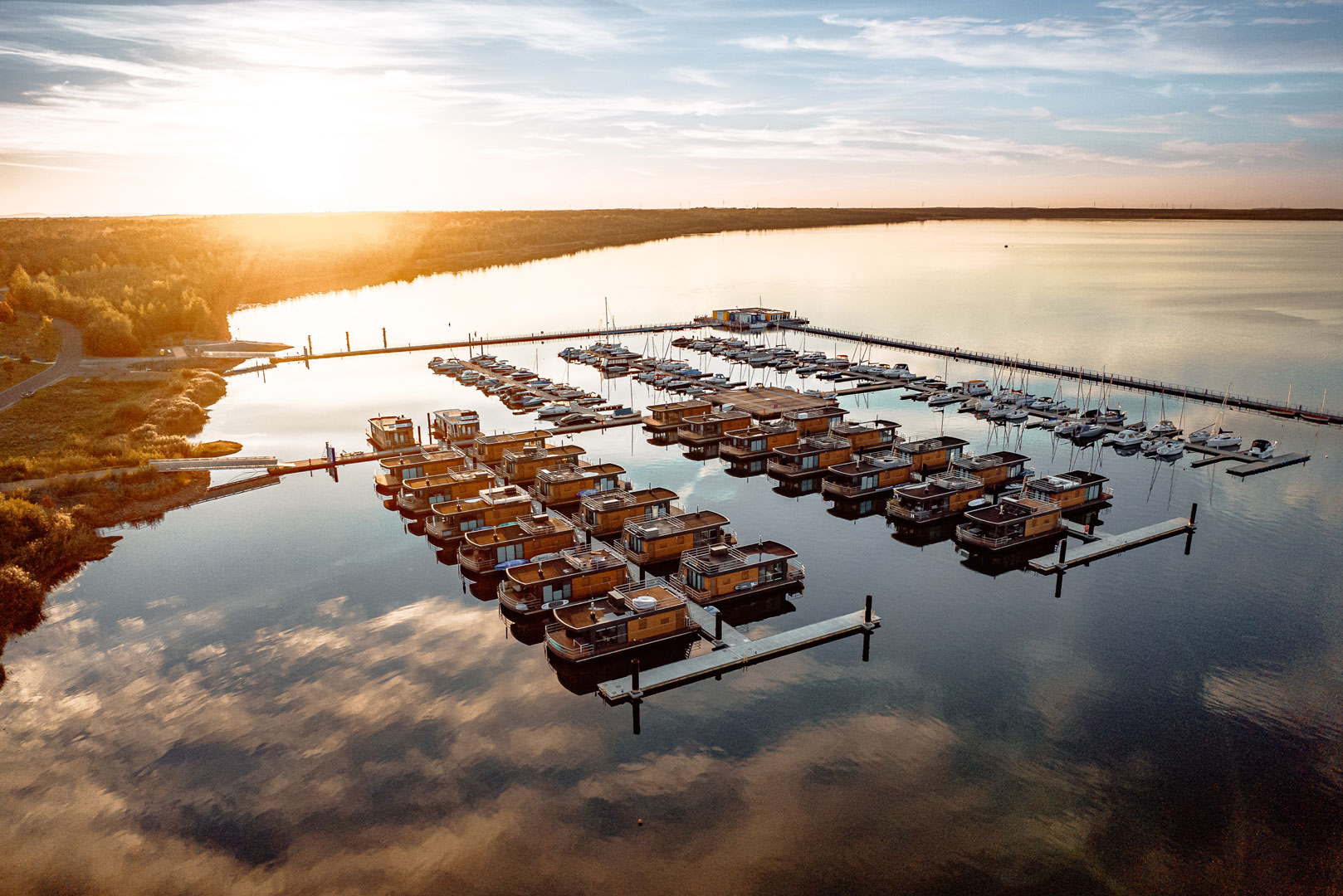floatinghouses lausitzer seenland baerwaldersee