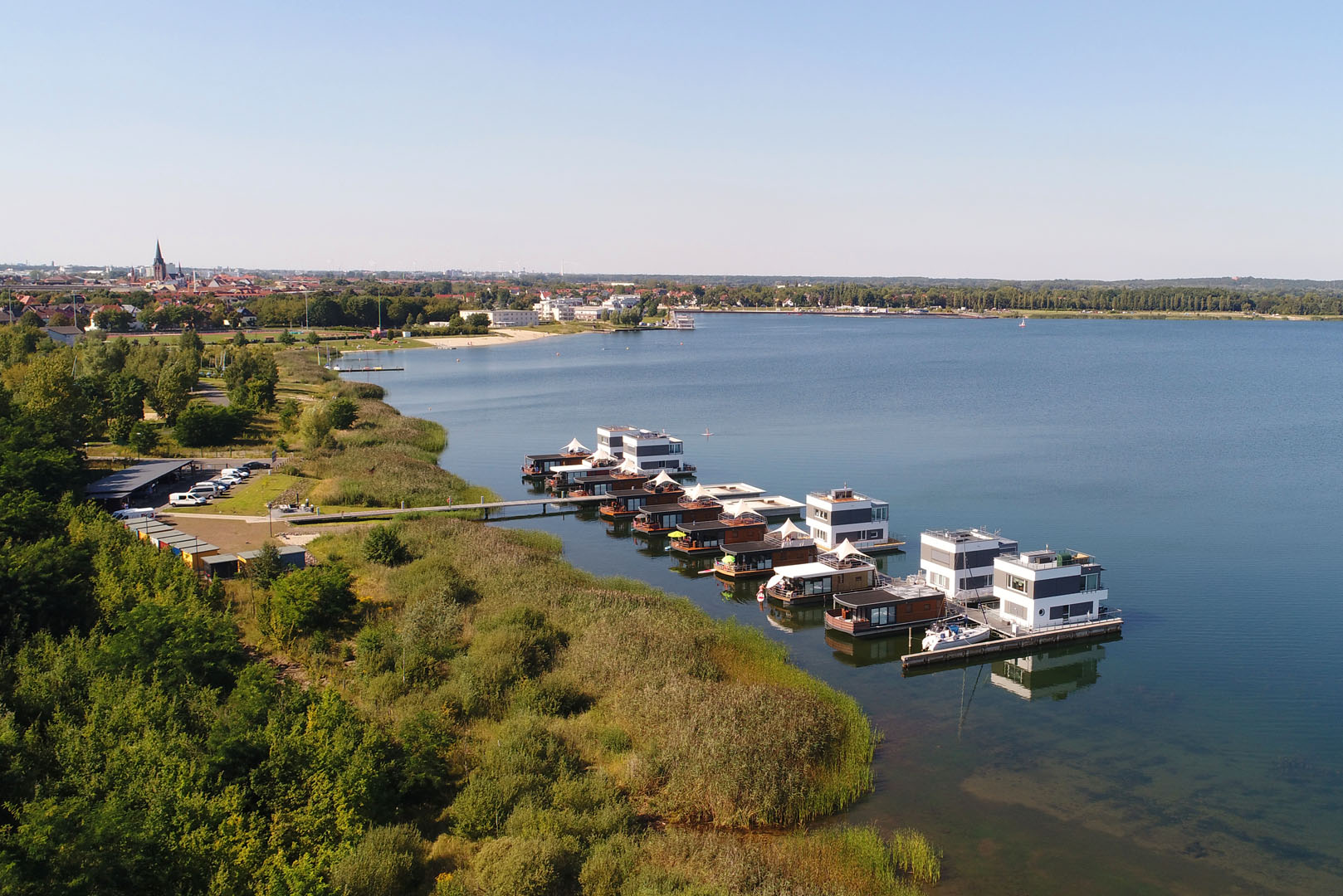 floating houses goitzsche resort sachsen anhalt