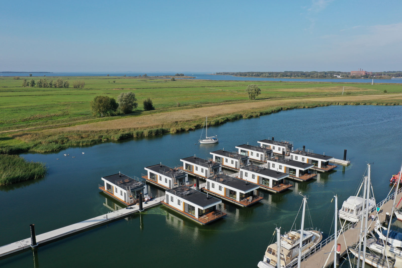 schwimmendes haus mieten ostsee schwimmhaus floating house