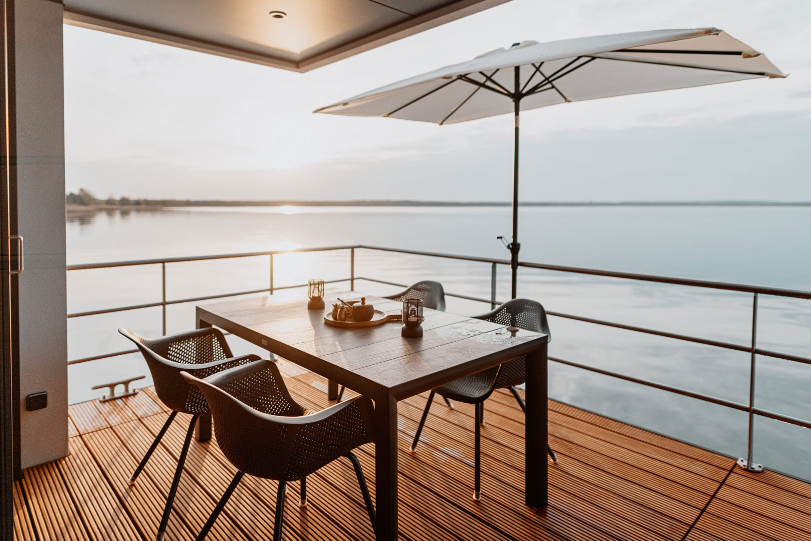 floatinghouse graebendorfersee brandenburg