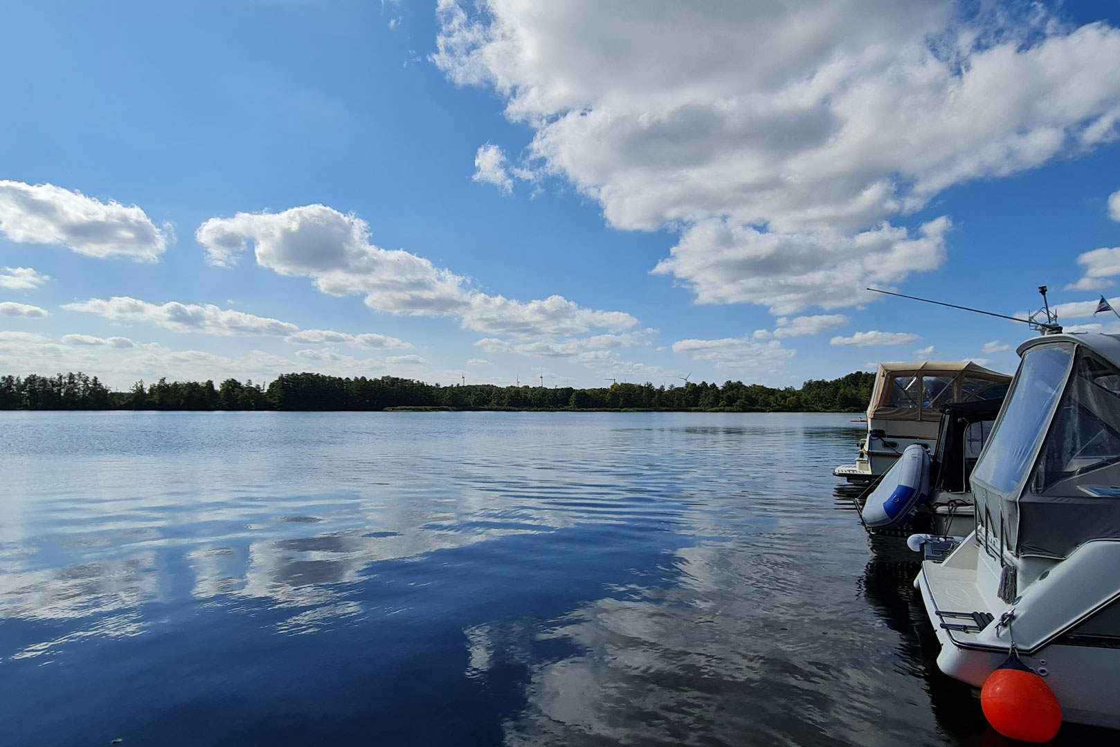 hausboot kaufen liegeplatz