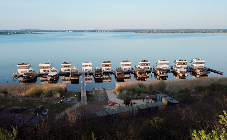 goitzsche resort schwimmende haeuser sachsen anhalt projektabschluss