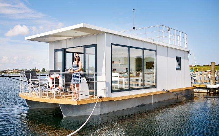 hausboot kaufen fuer vermietung und selbstnutzung ostsee