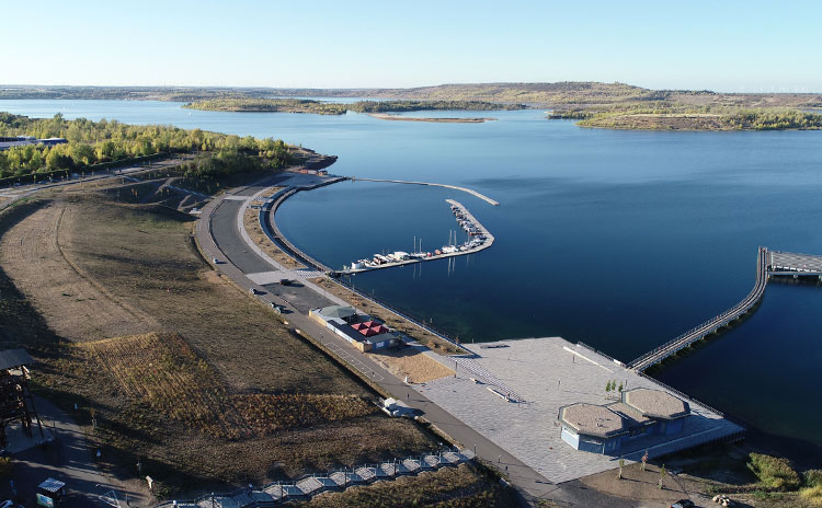 hausbootliegeplatz sachsen anhalt geiseltalsee