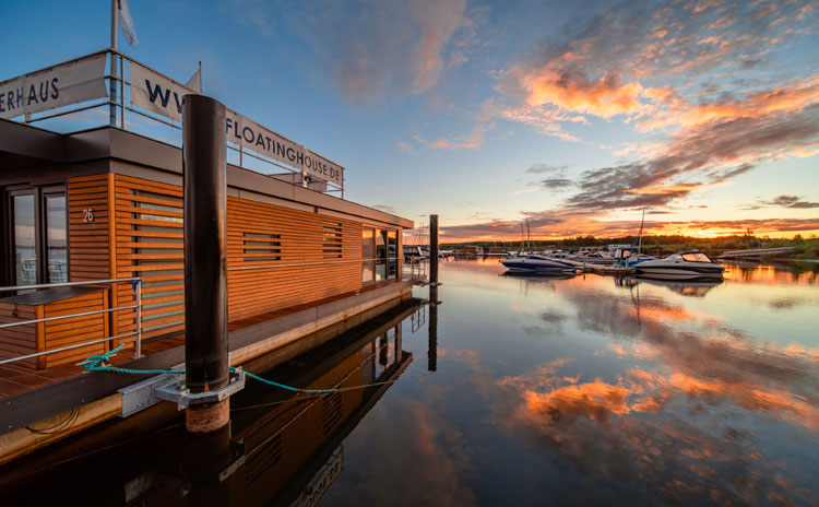 schwimmende haeuser lausitzerseenland sachsen